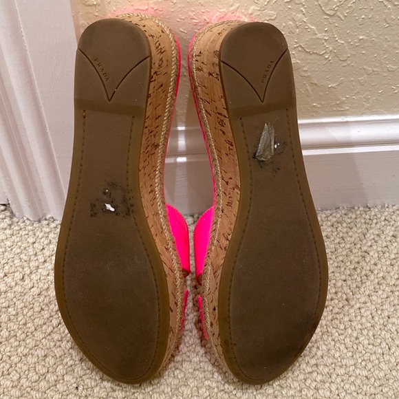 🩷Prada wedge🩷 - Picture 4 of 8